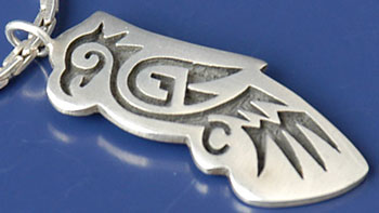 鳥のペンダント